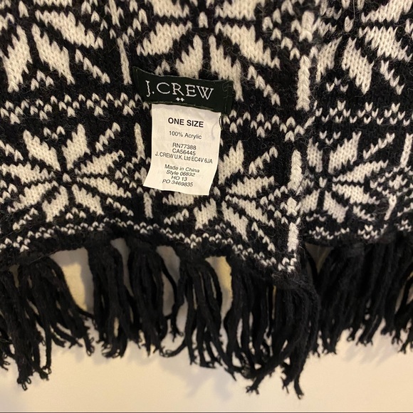 J. Crew Black & White Snowflake Scarf - Picture 6 of 6